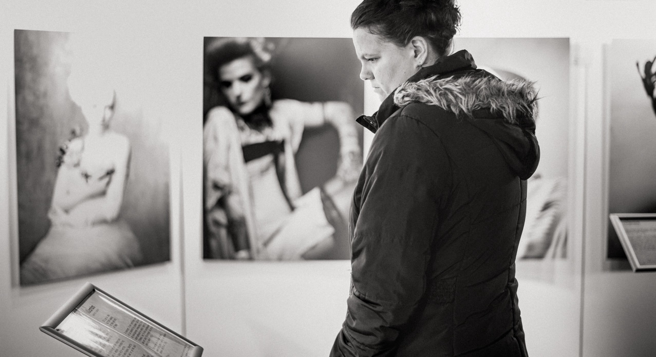 Eerste Expositie: "De Kracht van een Mens"